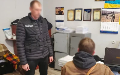 В Одесі Нацполіція викрила директора автошколи, який «працевлаштував» покійника заради збереження ліцензії