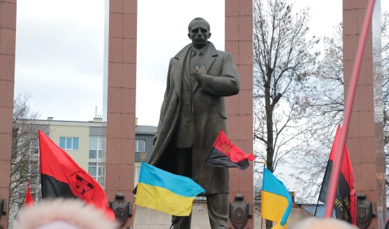 У Львові відбулося традиційне віче біля Бандери