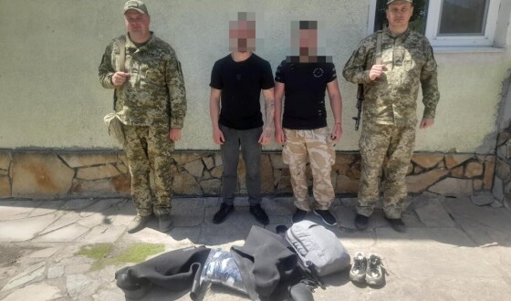 На Вінниччині прикордонники затримали велосипедистів у гідрокостюмах