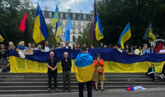 &#8220;Дайте можливість Україні захиститися!&#8221; &#8211; діаспора виходить на протести в усьому світі