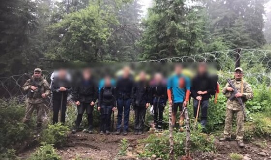 Тиса навпаки: восьмеро громадян Чехії незаконно потрапили в Україну
