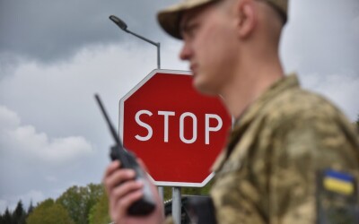 Фальшиве батьківство: прикордонники викрили чоловіків із підробленими свідоцтвами про народження дітей