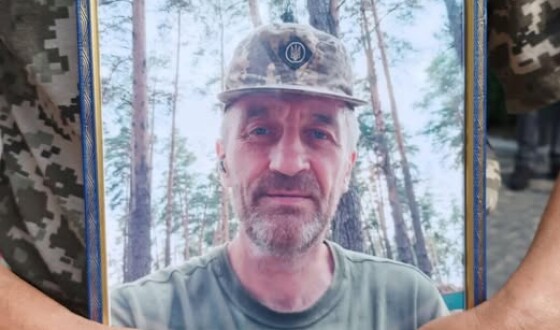 Сьогодні Сумська громада попрощалась із Героєм Олександром Науменком