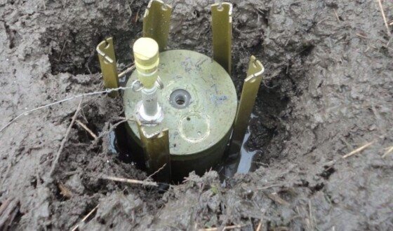 На Харківщині сапери виявили мінне поле з “відьмами” і “жабами”