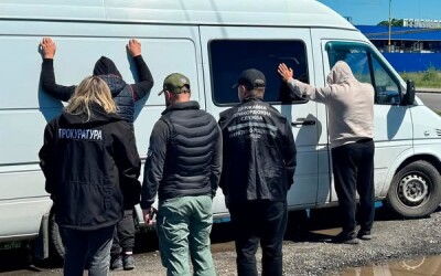 Двоє мешканців Рівненщини організували схему незаконного перетину кордону на Волині