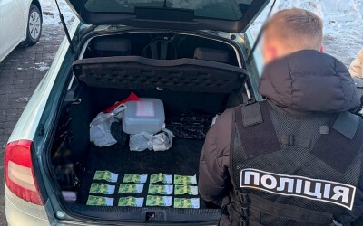 На Тернопільщині Нацполіція затримала зловмисника, який переправляв призовників за кордон