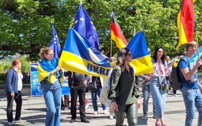 В Німеччині українці вийшли на мітинг під назвою «Гайльбронн за демократію»