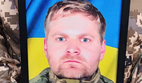 Сумська громада попрощалася із захисником України Павлом Донцем