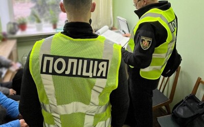 Можливо, після цієї справи керівники соцслужб наполягатимуть на позбавленні пияків батьківства при першому ж повідомленні поліції про неблагополуччя