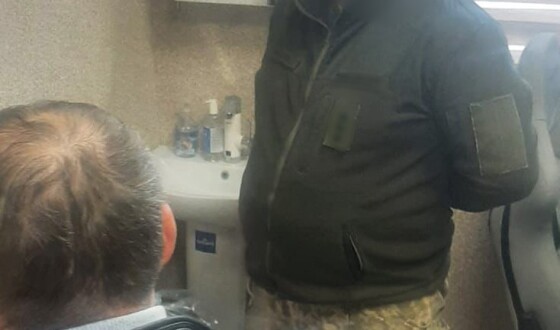 На Житомирщині поліція затримала голову обласної ВЛК та його спільників