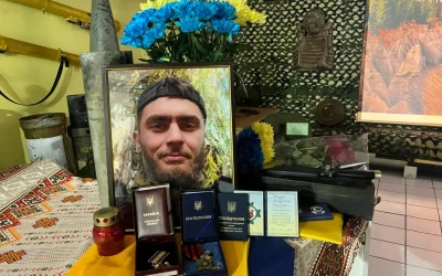 У Кременчуцькому військовому ліцеї вшанували полеглого воїна з бригади «Карпатська Січ» Володимира В’язуна