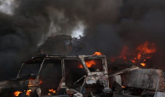 У Дніпрі від обстрілу поранені діти, спалахнула пожежа: фото наслідків