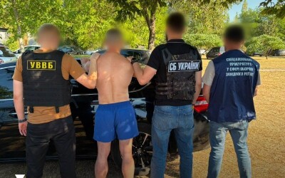 Прикордонники затримали організатора незаконного переправлення осіб через кордон та його спільницю