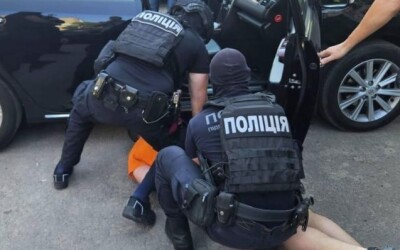 На Дніпропетровщині засудили групу шахраїв, які ошукали майже 100 українців, які збирали кошти на ЗСУ