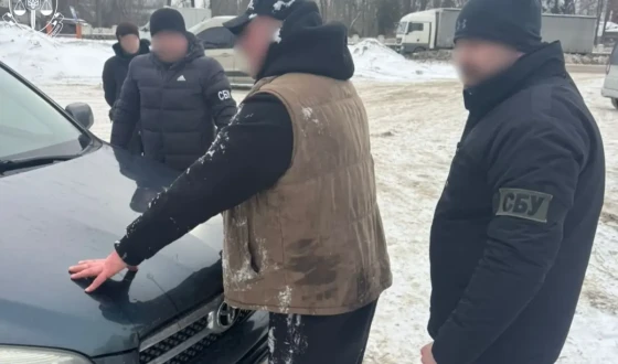 У Житомирі судитимуть двох чоловіків, які за 10 тис. доларів США обіцяли допомогти у встановленні групи інвалідності для виїзду за кордон