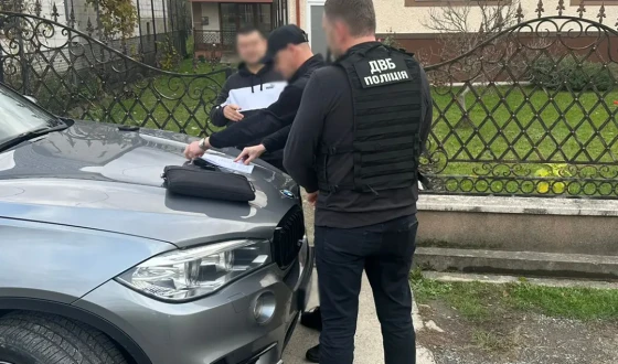 На Закарпатті Нацполіція знешкодила схему з документами під час купівлі-продажу авто