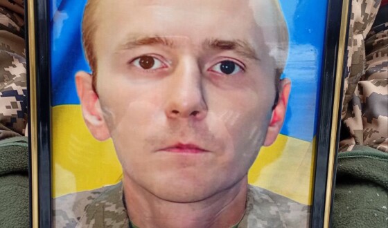 Вчора Сумська громада попрощалася із захисником України Ярославом Повхом