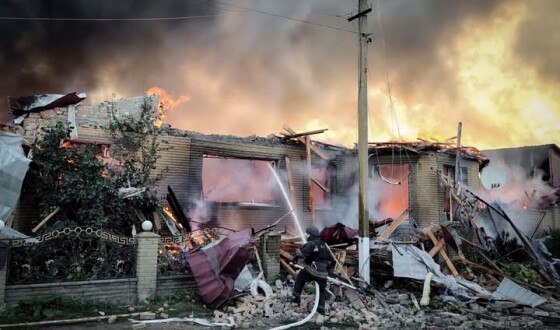 Внаслідок прицільного подвійного удару ворога на Сумщині загинули дитина з мамою