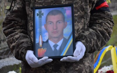 На Закарпатті попрощалися з полеглим прикордонником Іваном Довганичем