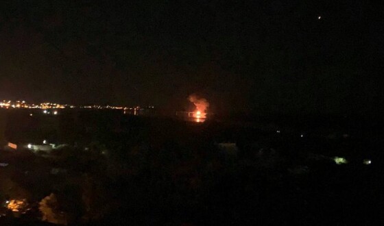 Антоновський міст, недільний вечір і вже одне попадання (фото)