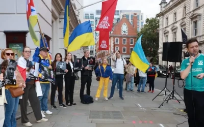 Українці увімкнули сирену в Лондоні під час виступу пропутінської оперної співачки Нетребко
