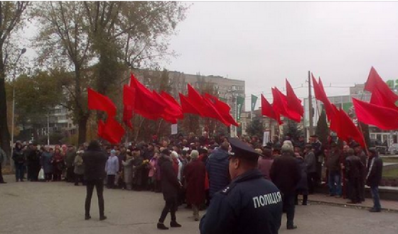 У Запоріжжі &#8220;Вільні люди&#8221; не допустили комуністичного шабашу