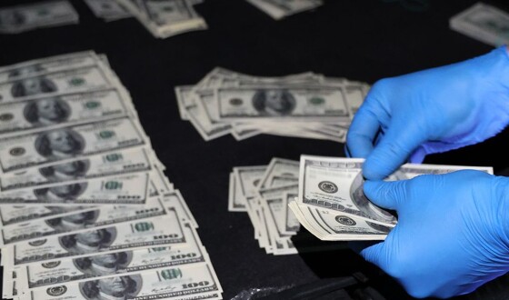 Шахрай через «своїх людей» обіцяв вирішити питання з правоохоронцями