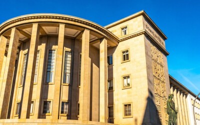 Рускій мір обламався засудити українського активіста в Португалії за політику