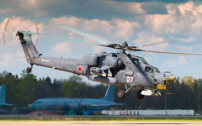 Оператори Сил безпілотних систем уразили гелікоптери Мі-17 та Мі-28 у Воронезькій області