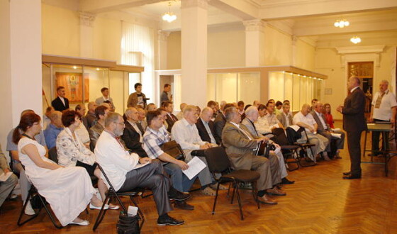 На Четвертому Форумі українських справ говорили про патріотизм і національну безпеку