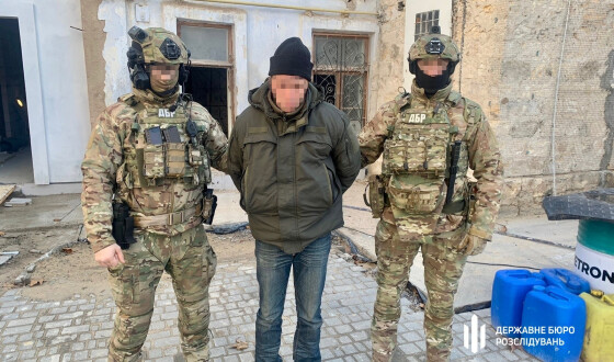 За матеріалами ДБР перед судом постануть зрадники з херсонського СІЗО, а їхньому керівнику повідомлено про підозру заочно