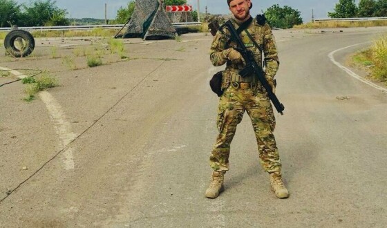 У Харкові відкрили меморіальну дошку захиснику Олегу Сапаленку