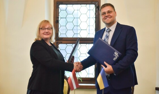 Архів національної пам&#8217;яті підписав договір про співпрацю   з Національним архівом Латвії