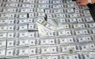На Закарпатті Нацполіція викрила директора та юриста коледжу на продажі посади з «бронею» за 25 тисяч доларів