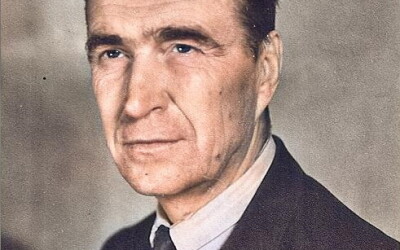 Тодось Осьмачка &#8211; письменник, поет, перекладач. З протоколу допиту свідка: учням цитував Шевченка, Франка (&#8230;) радянських газет і журналів не читає (&#8230;) не в курсі справи Соціалістичного будівництва. (130 років тому)