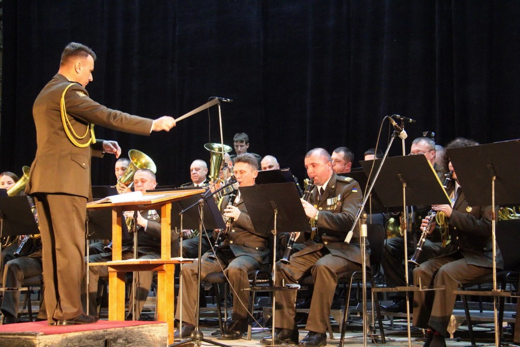 militar-orchestra