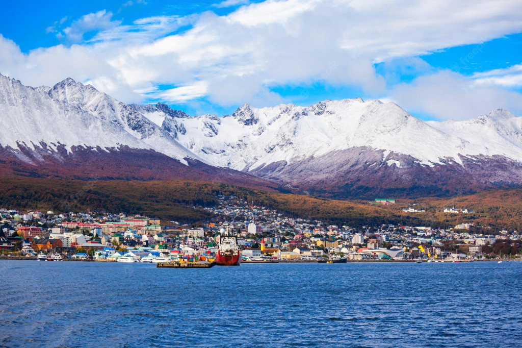 ushuaia-aerial-view-ushuaia-is-capital-tierra-del-fuego-province-argentina_78361-7938