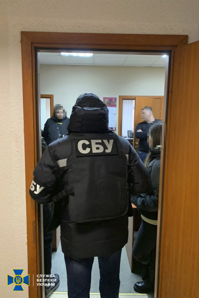 FohZeOnWAAAbOVk