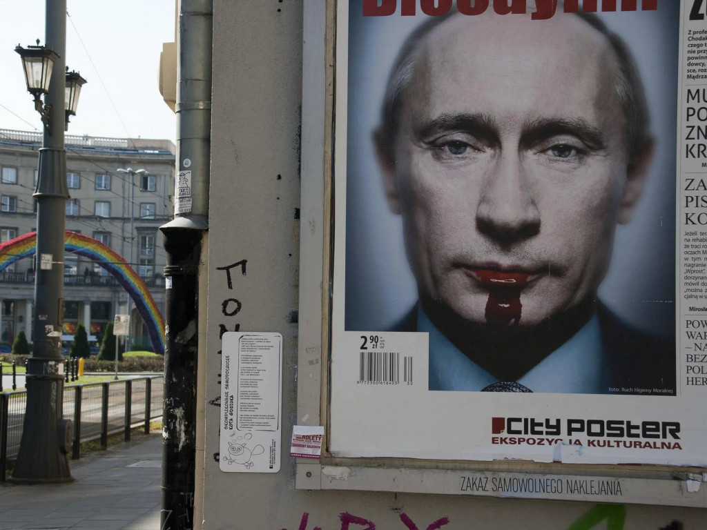 poster-of-russia-s-president-vladimir-putin-in-warsaw